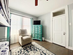 3 habitaciones, tabla de planchar con plancha y wifi gratis 