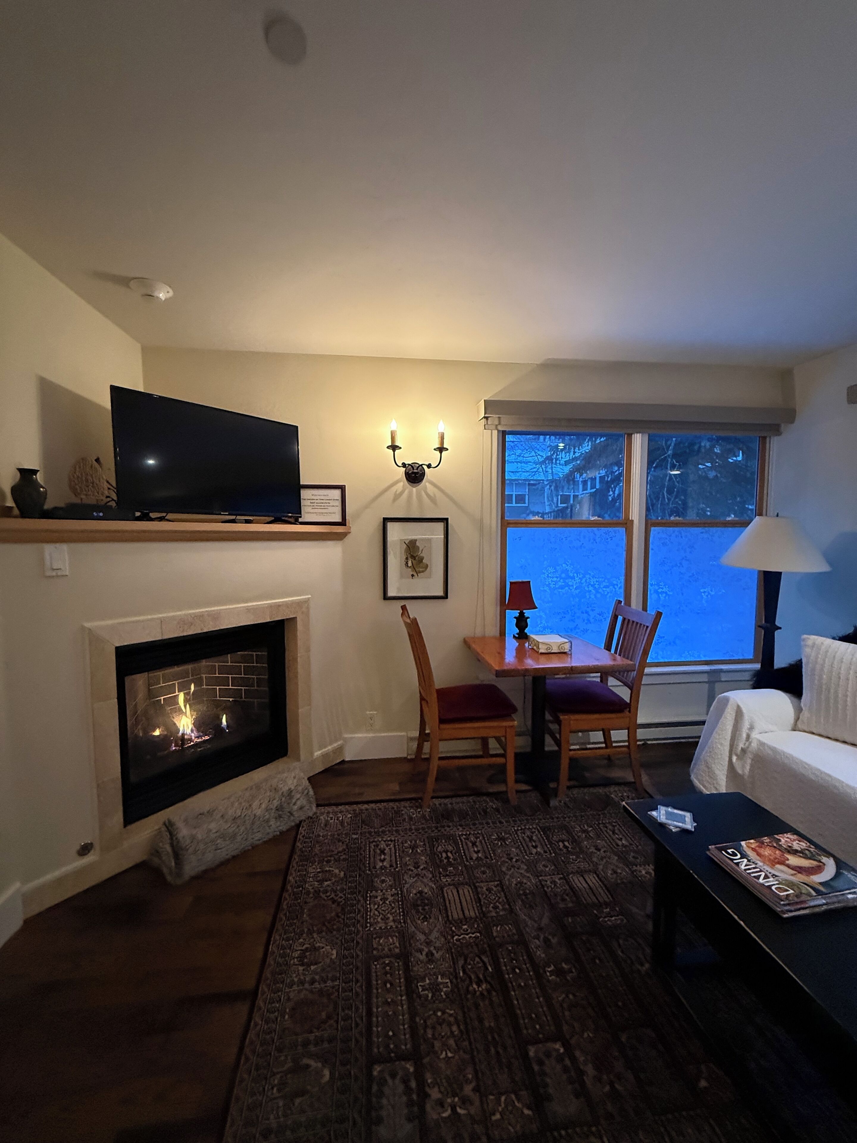 TV connectée, cheminée