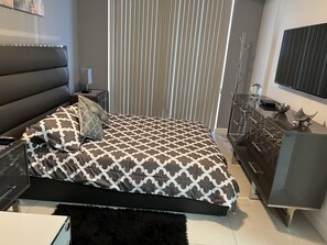 Room - Amazing Apartment Downtown Doral *Super Clean* New Listing* Close to Everything (Doral)