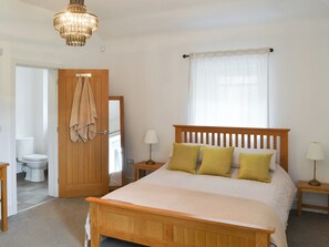 3 chambres, Wi-Fi gratuit, draps fournis