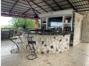 Bar (en la propiedad)