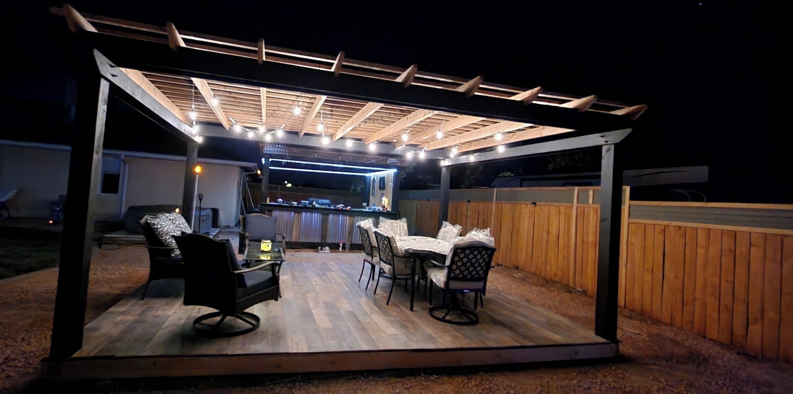 Large home, close to National parks, hiking & sightseeing. sleeps up to 10.