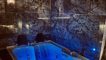 Room with Jacuzzi and Fireplace | 1 bedroom, premium bedding, desk, laptop workspace