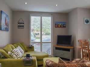 Living area - The Boat House at Tides Reach (Mersea Island, near Colchester)