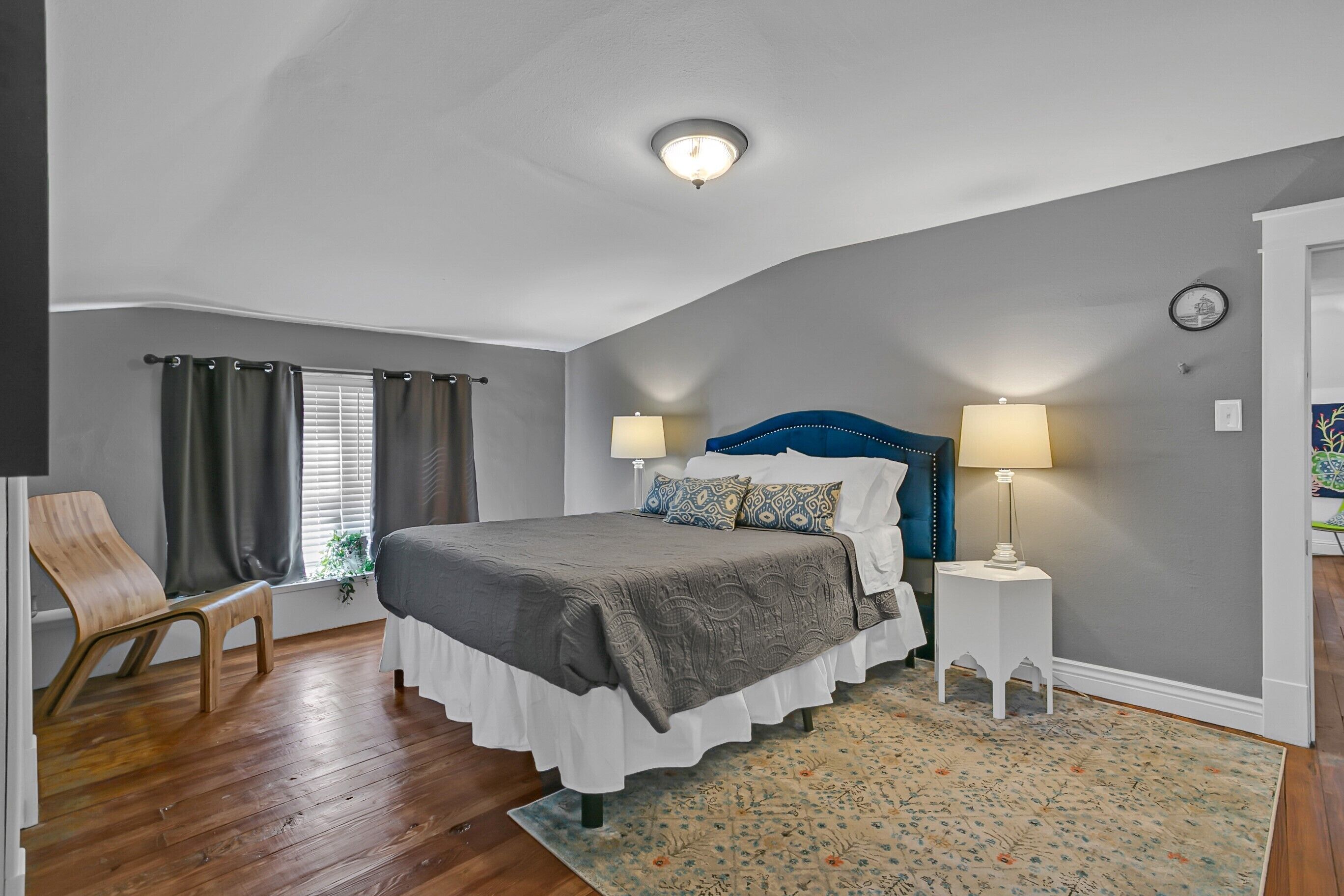 3 habitaciones, escritorio, wifi gratis y ropa de cama 