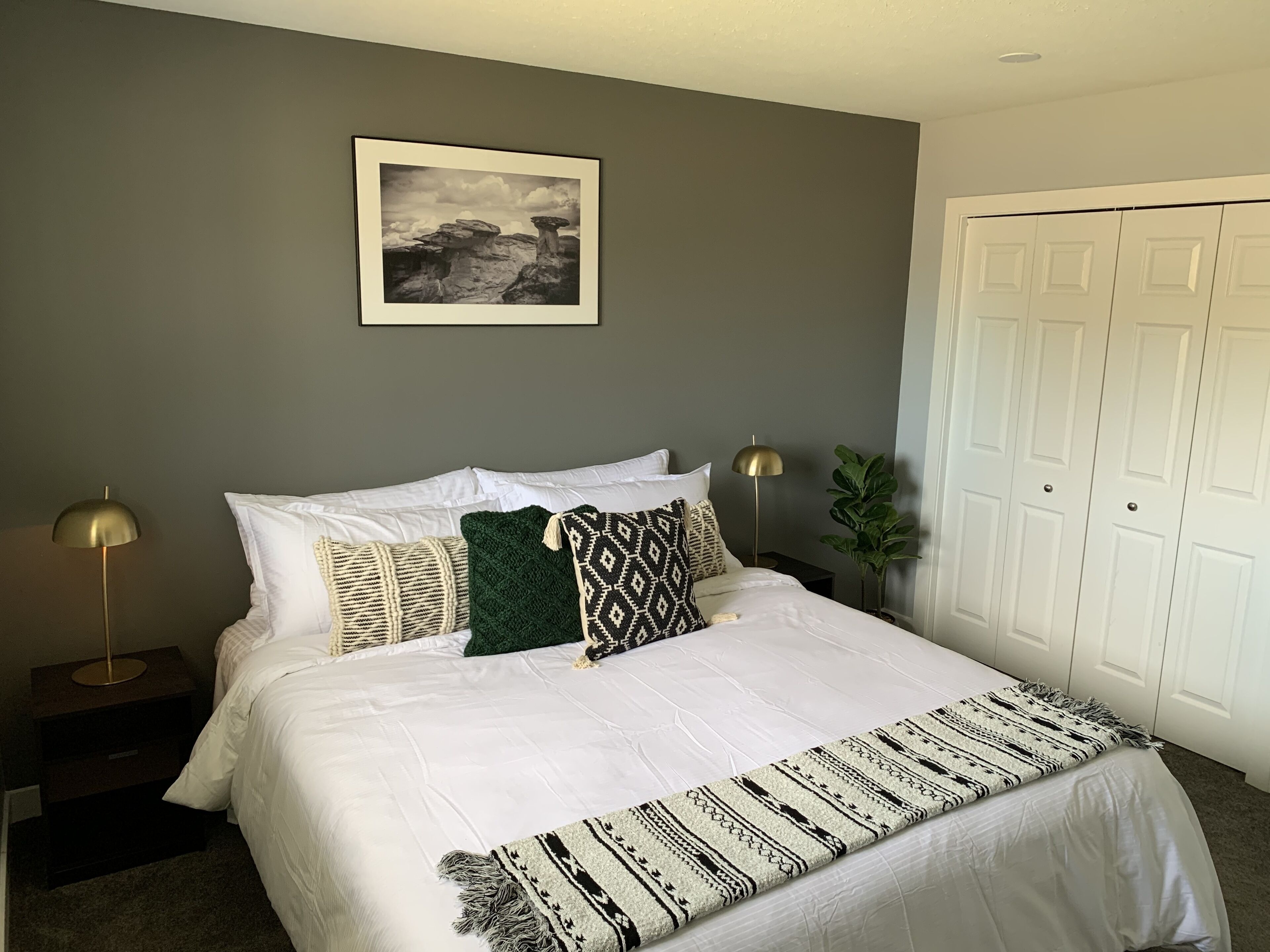 4 sovrum, skrivbord, gratis wi-fi och sängkläder