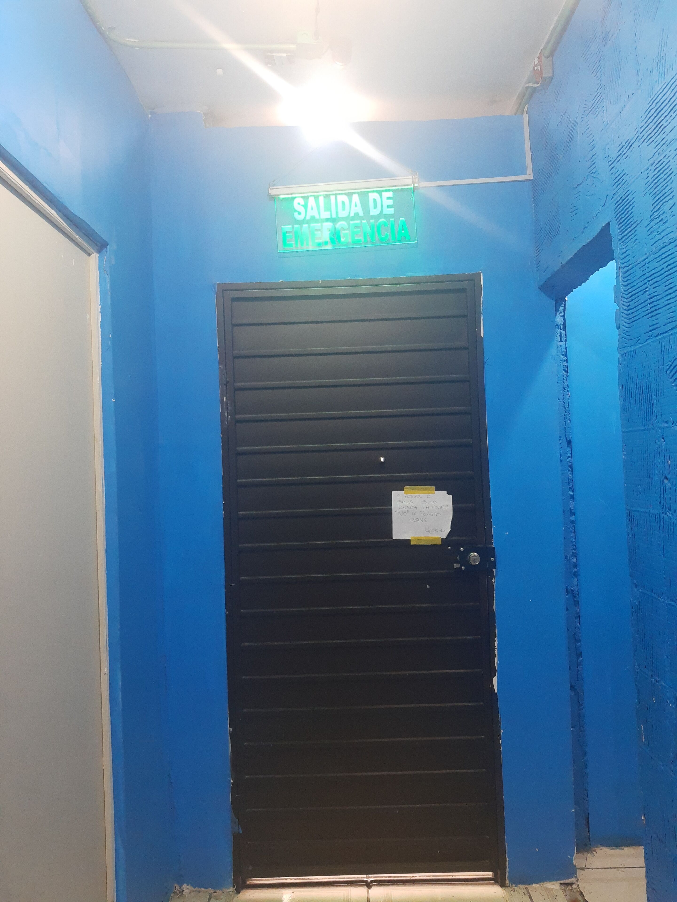 Foto - Hostal Emperador