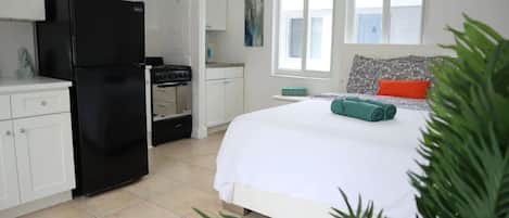 1 chambre, fer et planche Ă repasser, Wi-Fi, draps fournis