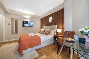 1 bedroom, iron/ironing board, free WiFi, bed sheets