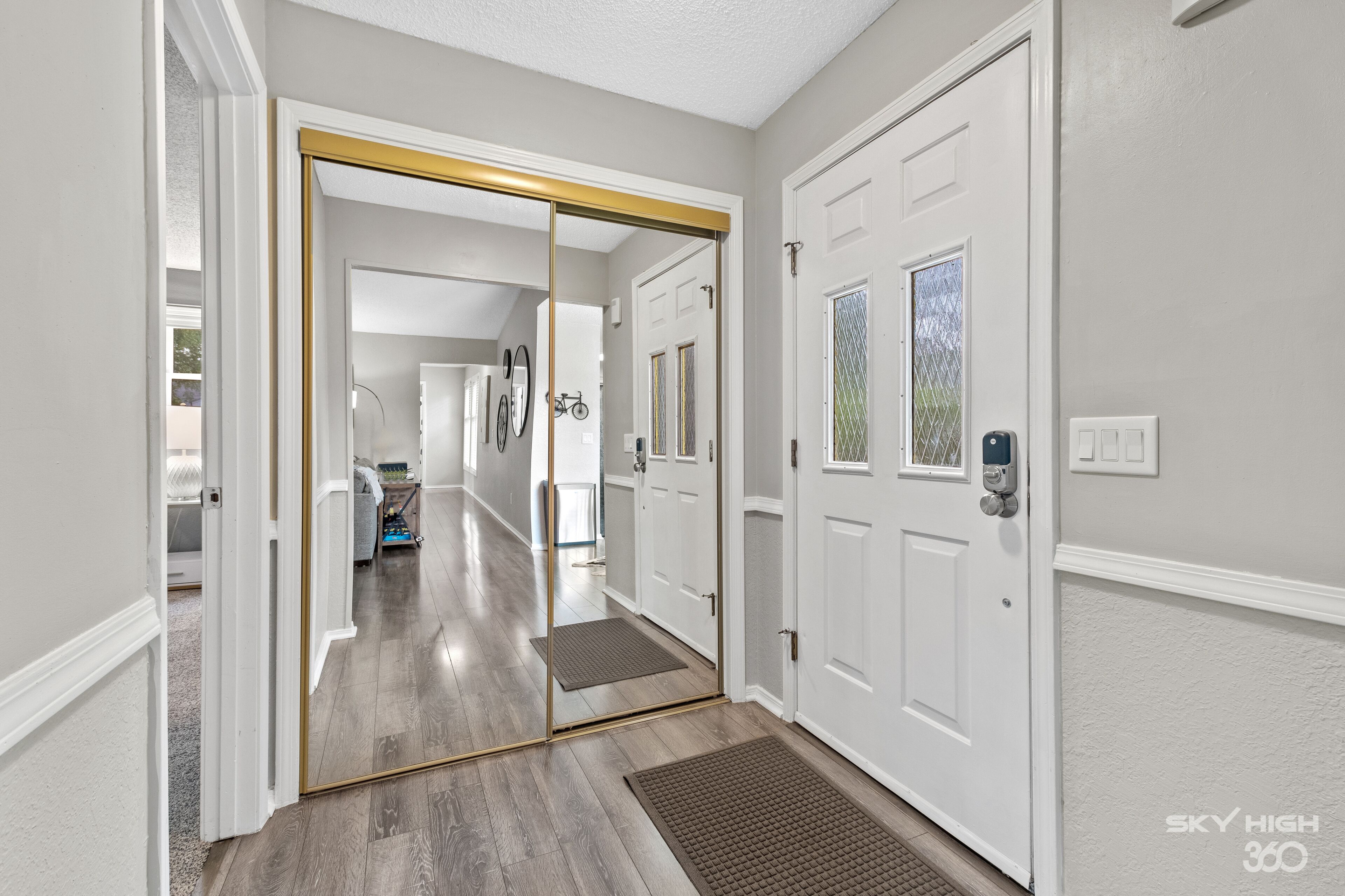 ☆ THE BELLA ☆ Near Trailheads & Lakes ☆ Back Patio