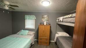 2 bedrooms, free WiFi, bed sheets