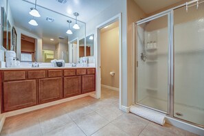Bathtub, hair dryer, towels
