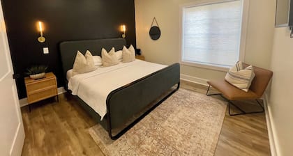 New 3 Bdrm unit w/ great location & ex. amenities