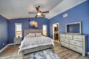 3 habitaciones, cuna de viaje, wifi y ropa de cama