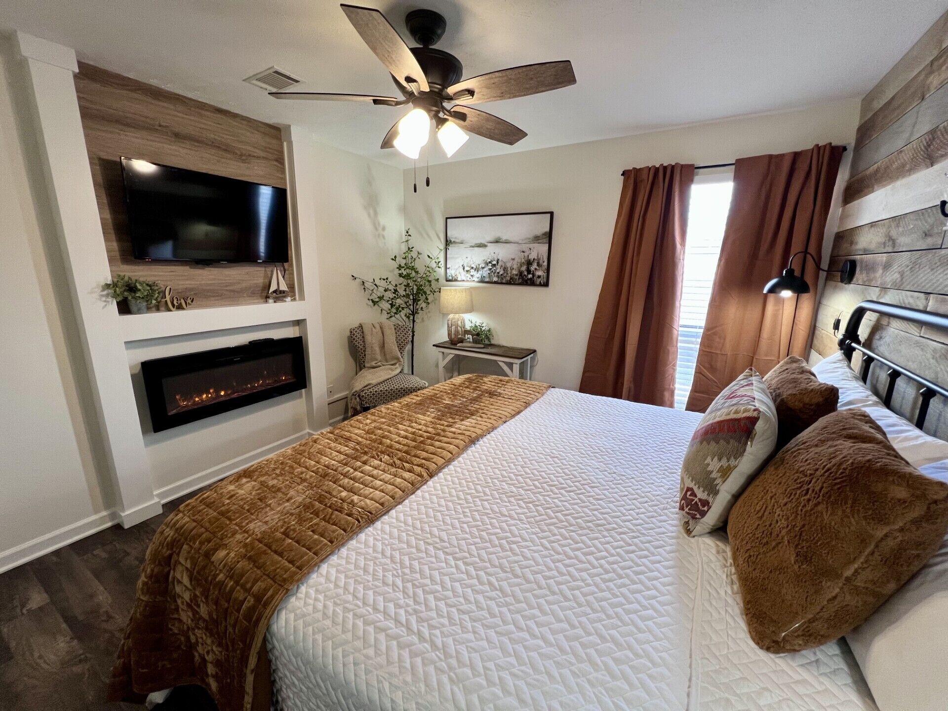 1 多间卧室、熨斗/熨衣板、免费 WiFi、床单