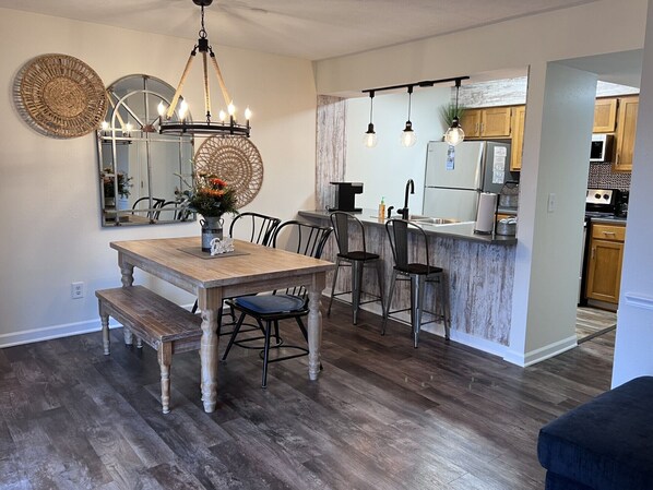 Dining - Just steps away from the Pools/Clubhouse/Golf/The Grill Restaurant  (Branson)