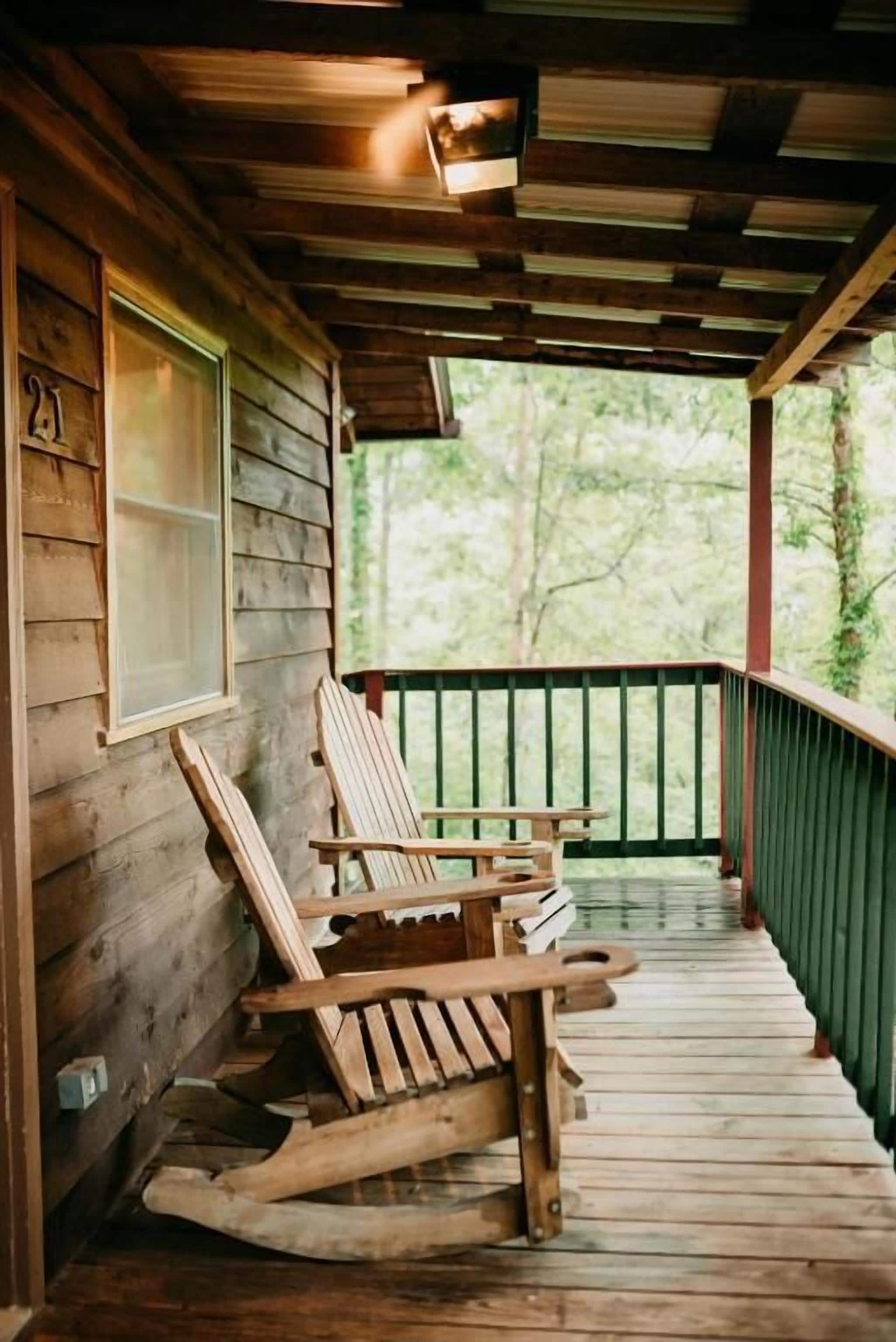 스탠다드 캐빈 (Pet Friendly) | 발코니