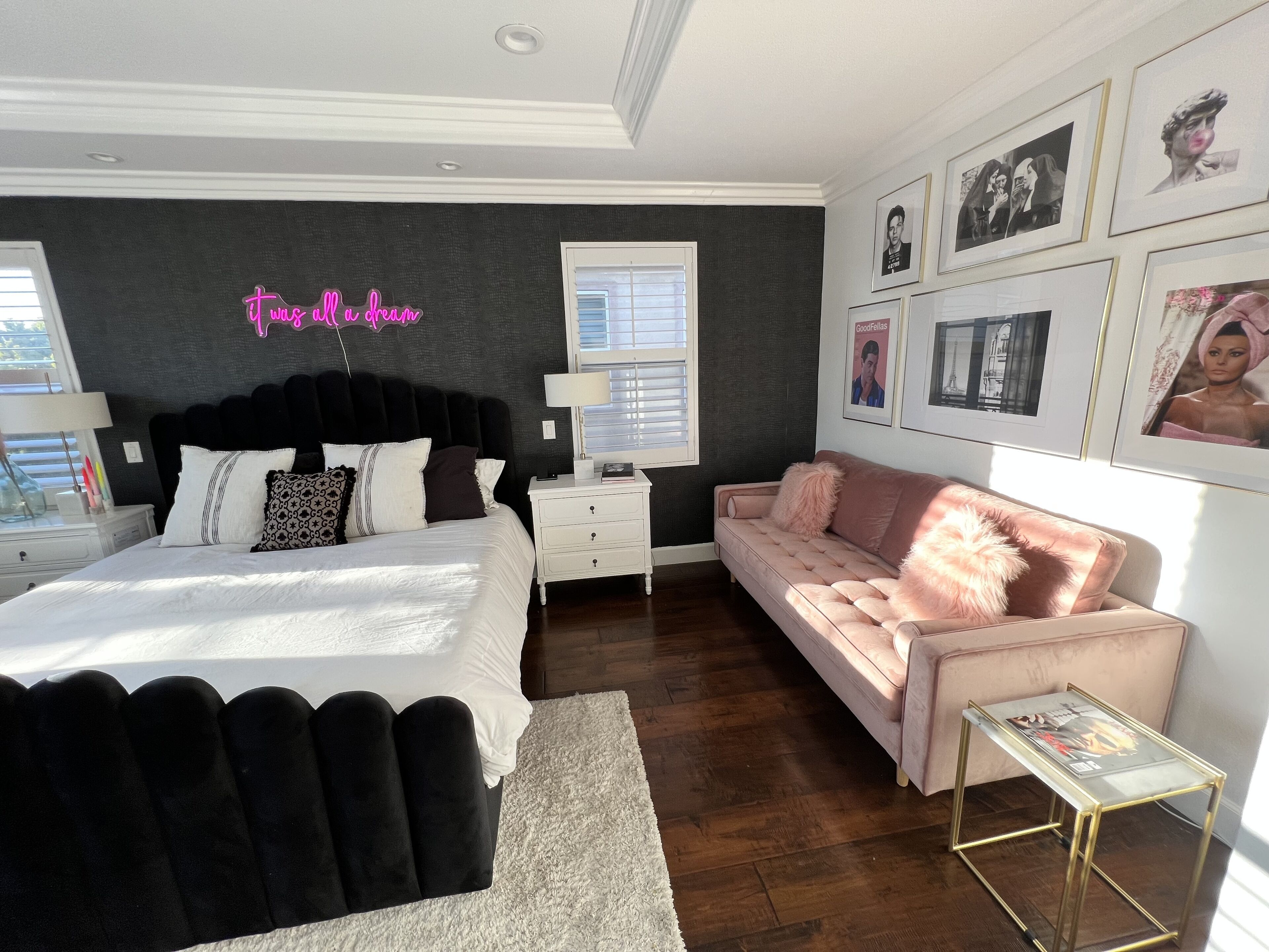 5 bedrooms, desk, free WiFi, bed sheets