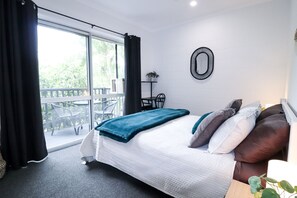 2 Schlafzimmer, Schreibtisch, Bügeleisen/Bügelbrett, kostenloses WLAN