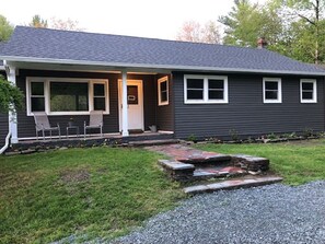 Exterior - Cozy cottage with pool, walking distance to lake (Averill Park)