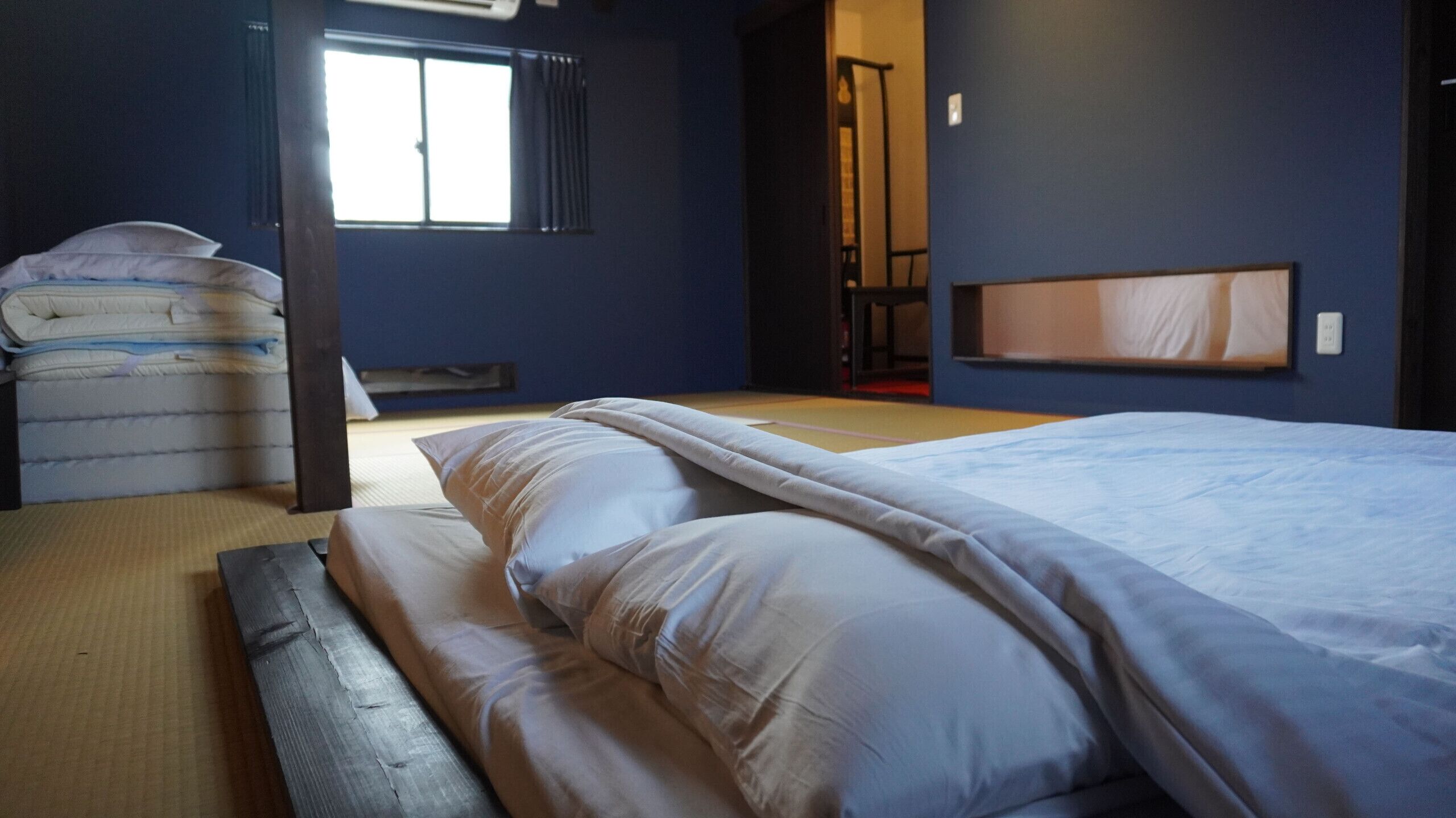 1 slaapkamer, een strijkplank/strijkijzer, gratis wifi, beddengoed