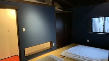 1 habitación, tabla de planchar con plancha, wifi gratis y ropa de cama