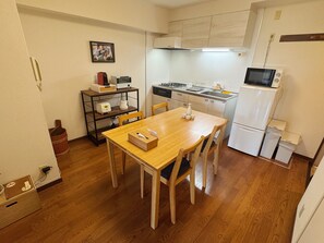 Fridge, microwave, coffee/tea maker, electric kettle