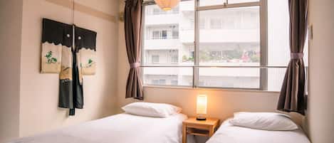 2 quartos, ferros/tábuas de passar roupa, Wi-Fi de cortesia