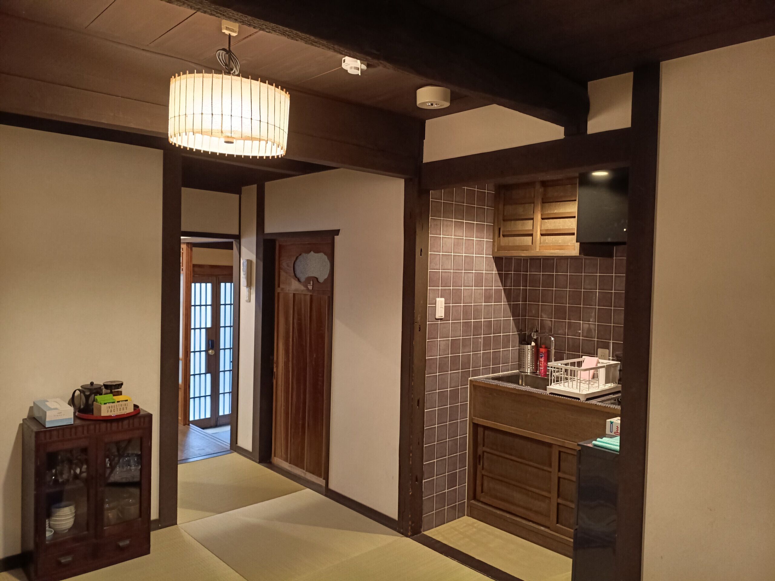 Fridge, microwave, coffee/tea maker, electric kettle