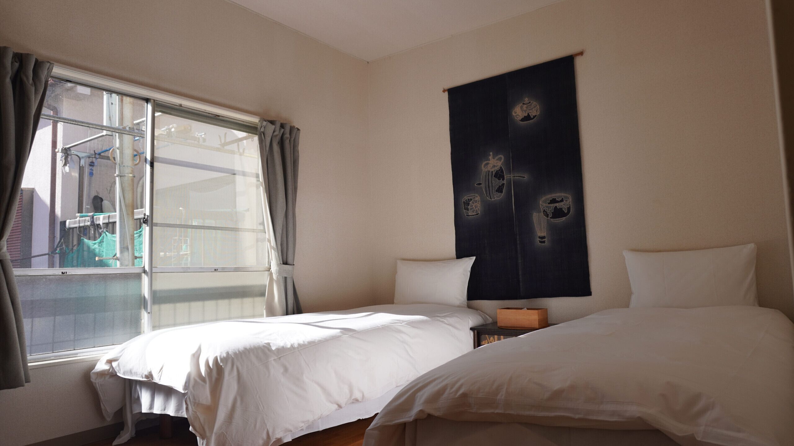 3 chambres, fer et planche à repasser, Wi-Fi gratuit, draps fournis