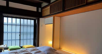 Sankoku Bashira - Geräumiges, exquisites Machiya-Haus mit schönem Garten