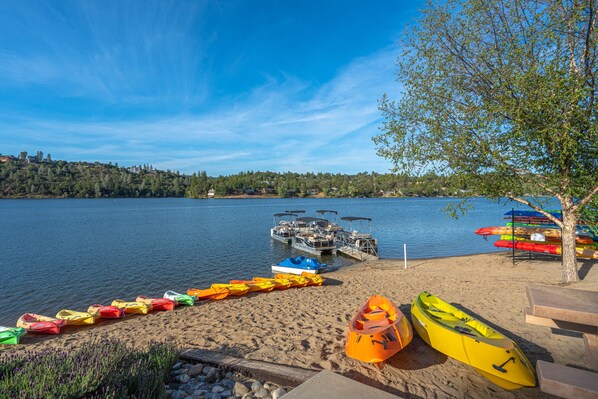 Sun loungers, beach towels