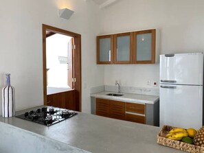 Private kitchen - Geribá Village House (Armação dos Búzios)
