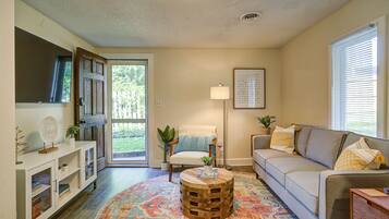 Smart TV, videojuegos, libros y videoteca