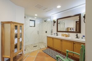 Hair dryer, towels
