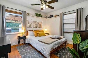 2 bedrooms, desk, iron/ironing board, travel crib