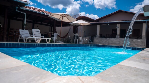 Piscine extérieure, piscine chauffée