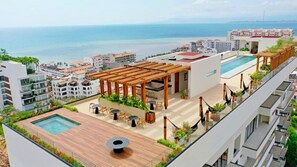 Infinity-Pool, Pool auf dem Dach