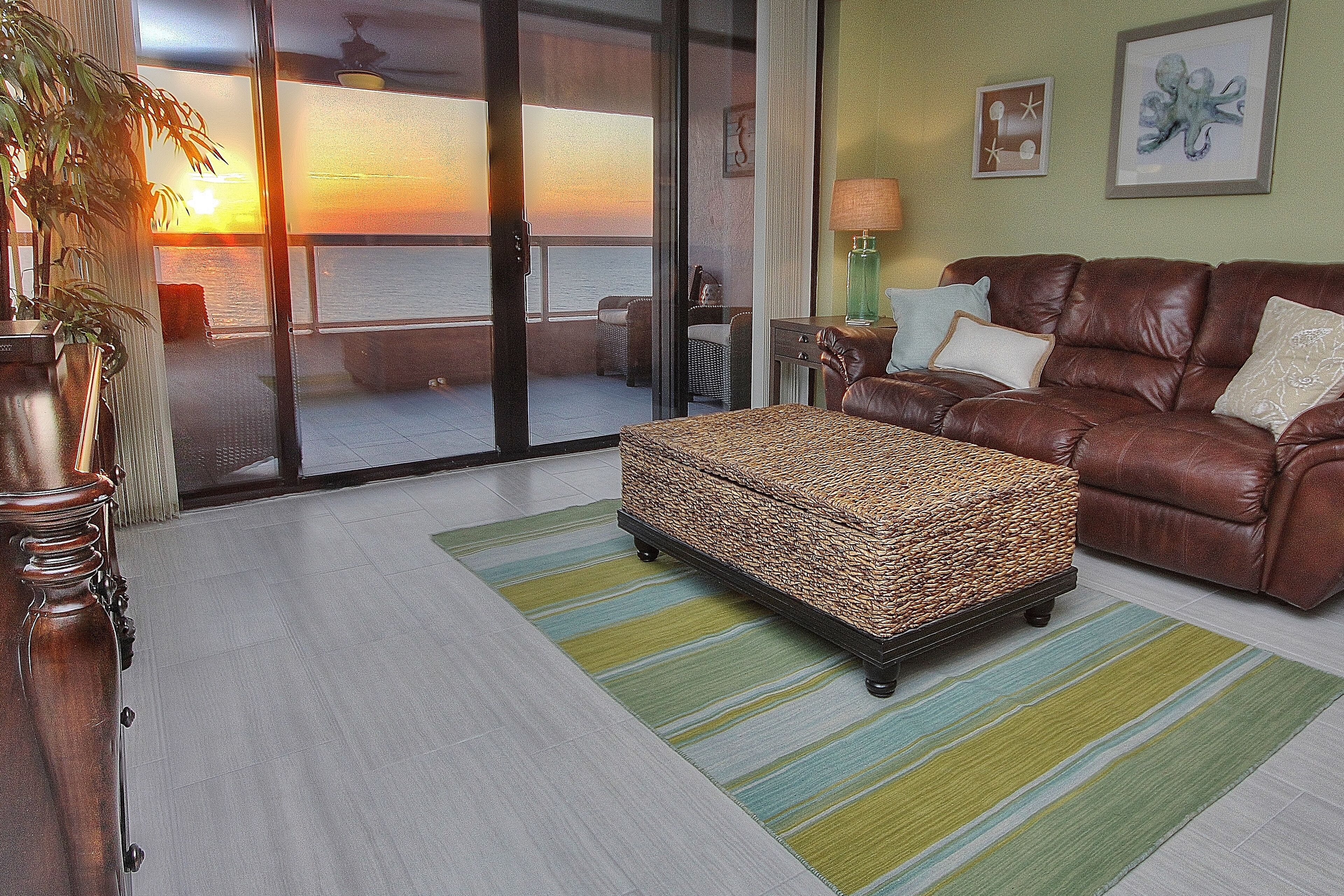 15th-floor beachfront beauty with balcony, heated pool, pool spa, sauna, tennis
