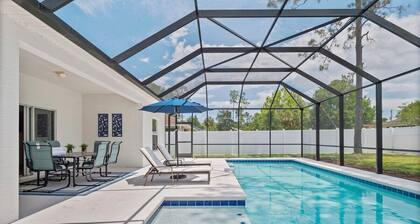Renovated Pool home with Game room and Bicycles