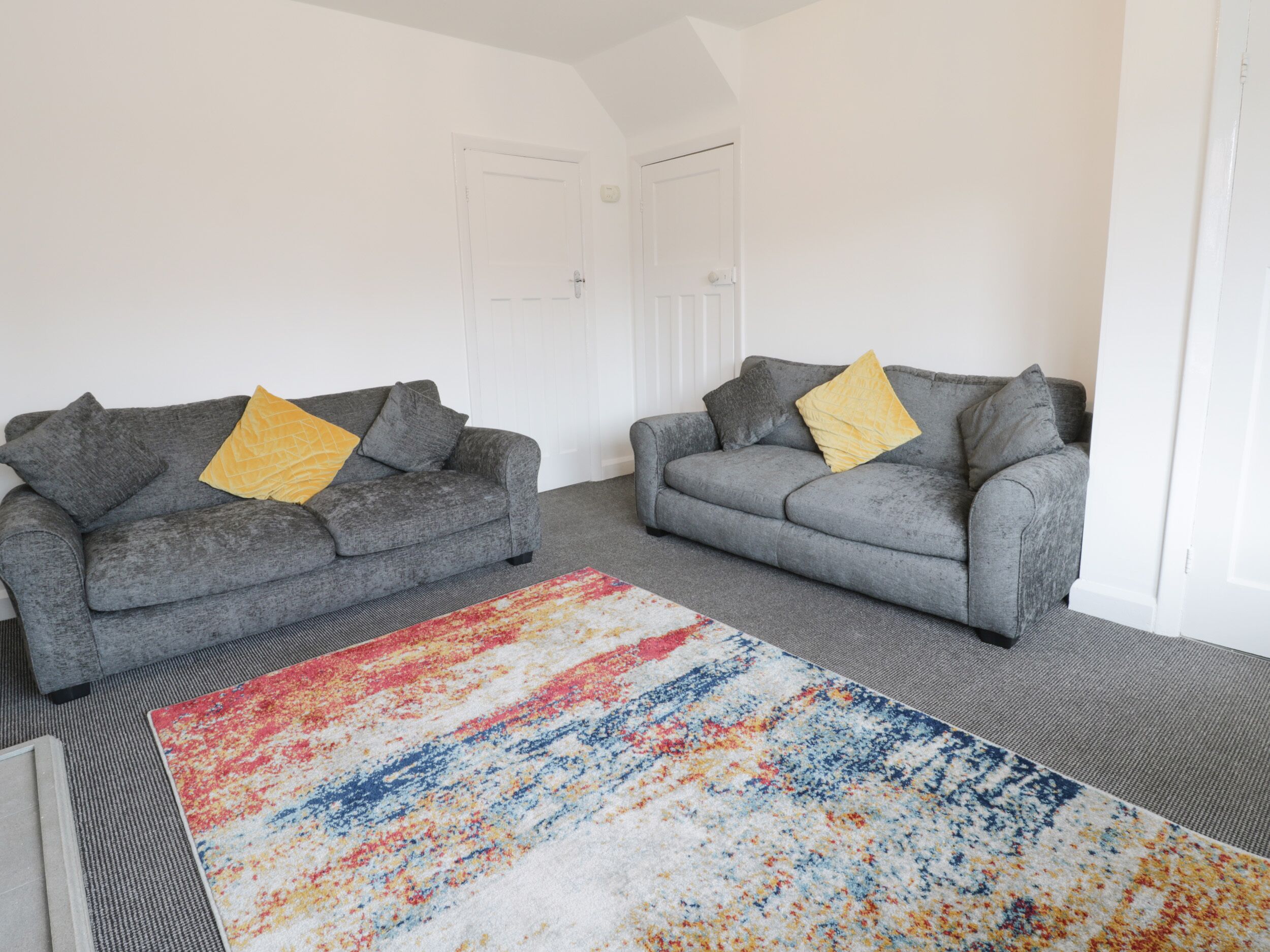 Butter Cross, Pet Friendly, Character Holiday Cottage In Scarborough - Yorkshire