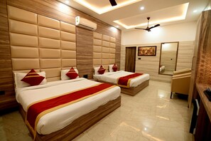 พื้นที่ทำงานแบบใช้แล็ปท็อป, Wi-Fi ฟรี, ทางสำหรับรถเข็น