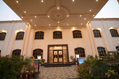 Royal Heritage Hotel & Resort