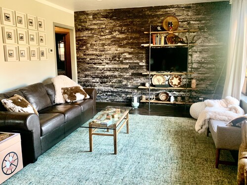 Perfect Uptown house.Walk Everywhere/Views. Book 4 Nites/Get #5 Free June & July