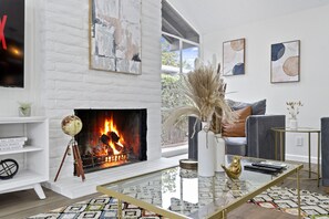 Interior - Stylish Mid-Century Villa w/ Pool, 10 mins to Disney (Fullerton)