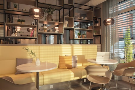 Lobby. Candlewood Suites Heidelberg by IHG