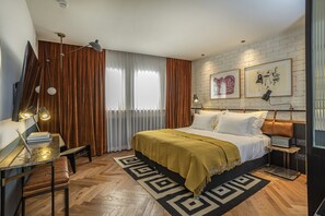 Rom – premium | Safe på rommet, wi-fi (inkludert) og sengetøy