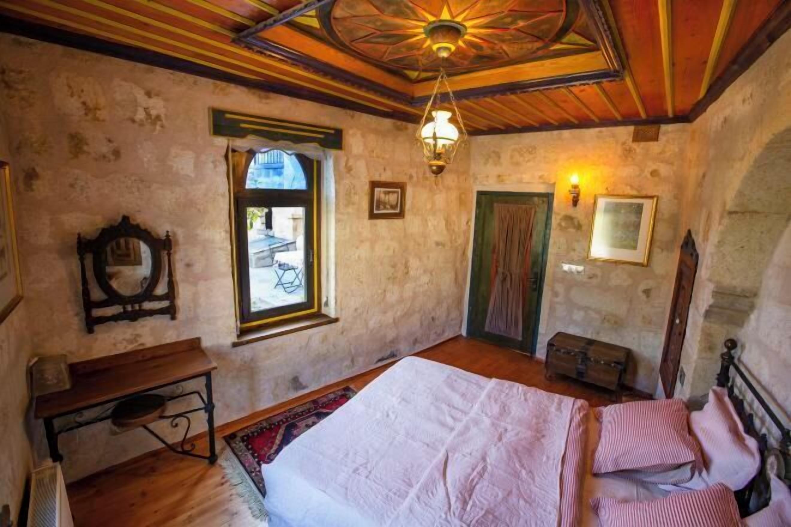 Sábanas italianas Frette, ropa de cama de alta calidad y minibar 