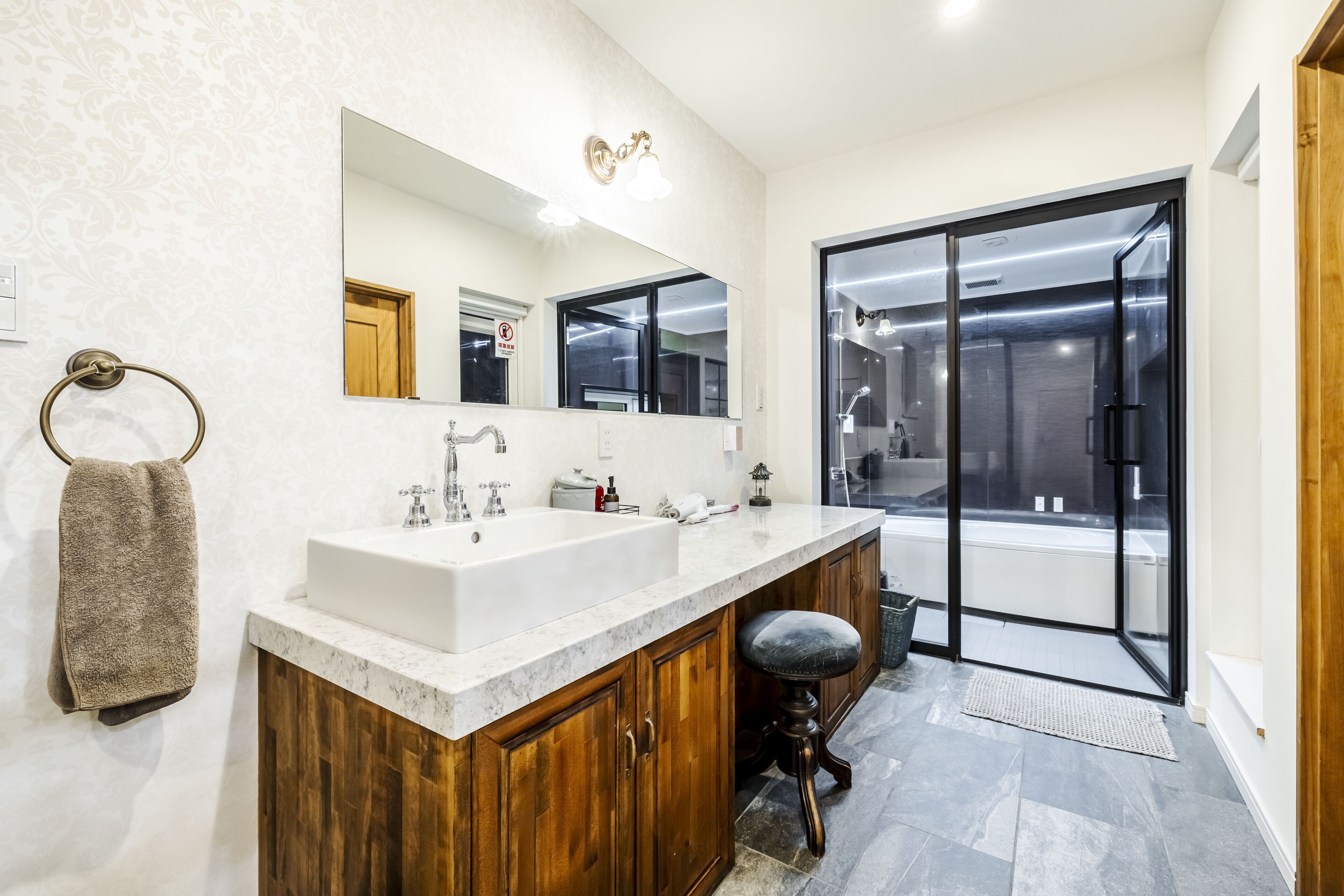 ヘ  アドライヤー、石鹸、シャンプー