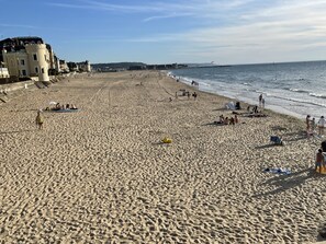 Beach nearby, sun-loungers - VILLA LA PLAGE (TROUVILLE SUR MER)